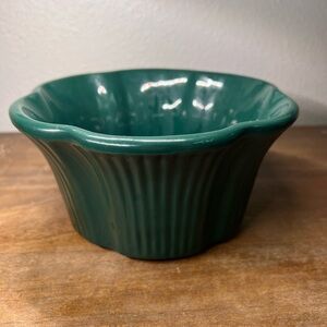 Vintage Haeger Art Deco Mid-Century Dark Green Ceramic Planter Fanned Scallop